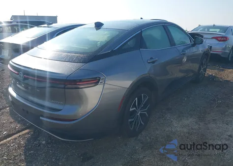 2023 Toyota Crown Limited z USA, uszkodzony, nr VIN JTDAAAAF9P3018029